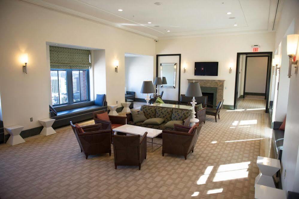 Crystal Quarters Furnished Apartments At The Gramercy Arlington Zewnętrze zdjęcie