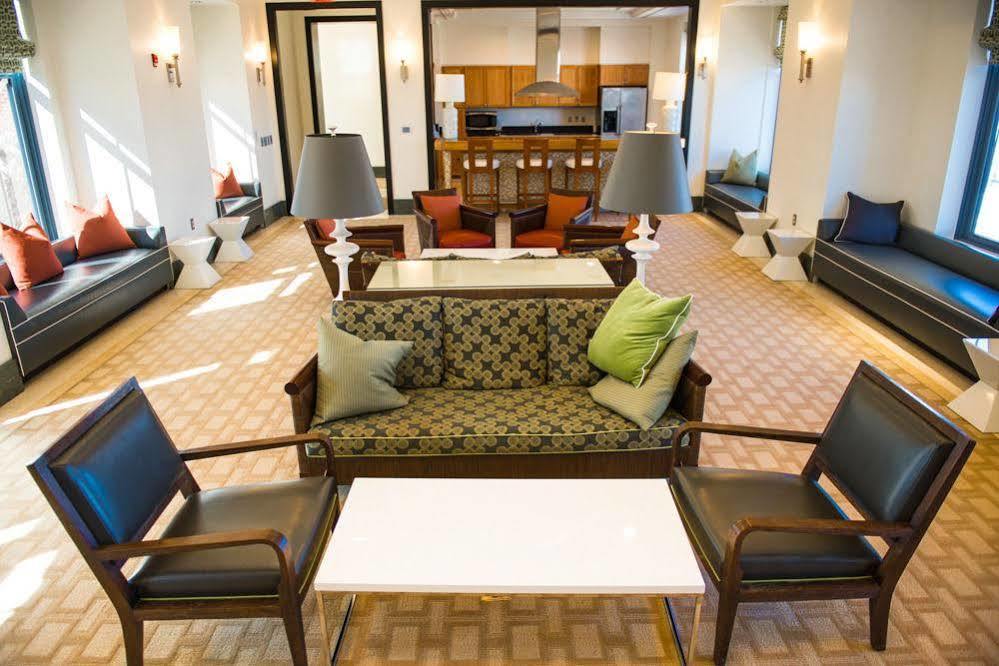 Crystal Quarters Furnished Apartments At The Gramercy Arlington Zewnętrze zdjęcie
