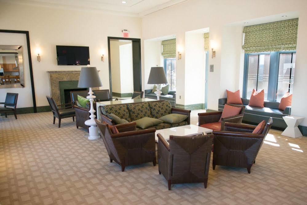 Crystal Quarters Furnished Apartments At The Gramercy Arlington Zewnętrze zdjęcie